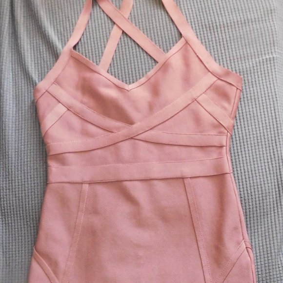 Mauve Bandage Bodycon Dress - Picture 6 of 17